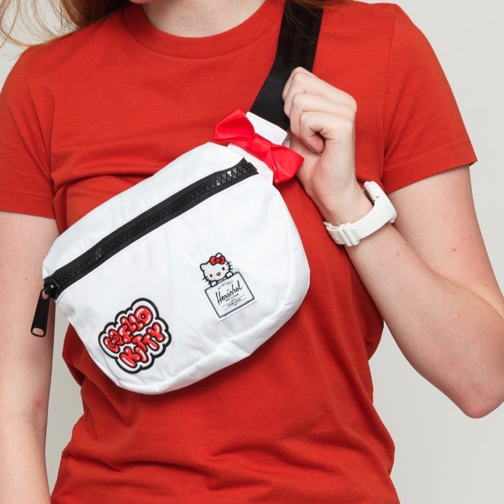 Herschel Hello Kitty Bag 45th Anniversary Fanny Pack Sanrio Waist Hip Belt New - Picture 4 of 16
